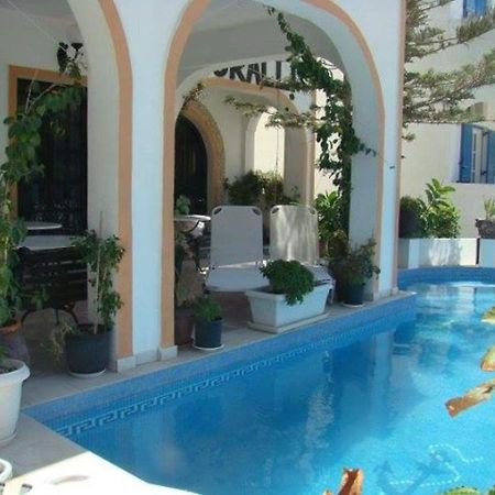 Kamári Hotel Koralli מראה חיצוני תמונה