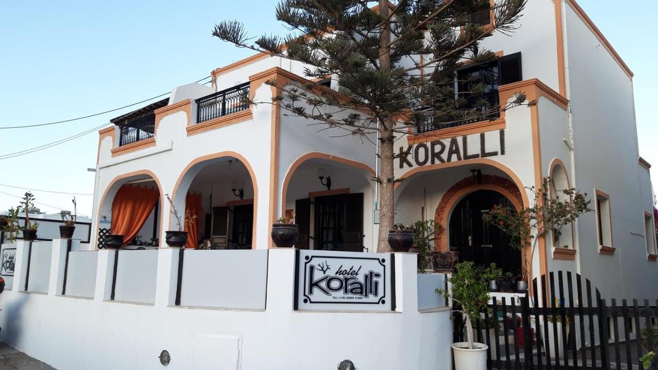 Kamári Hotel Koralli מראה חיצוני תמונה