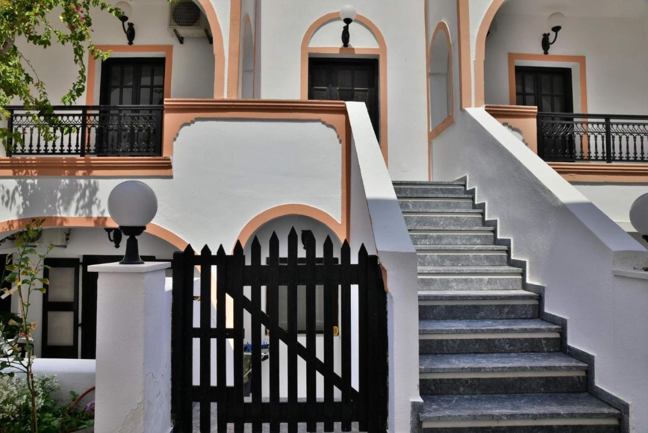 Kamári Hotel Koralli מראה חיצוני תמונה