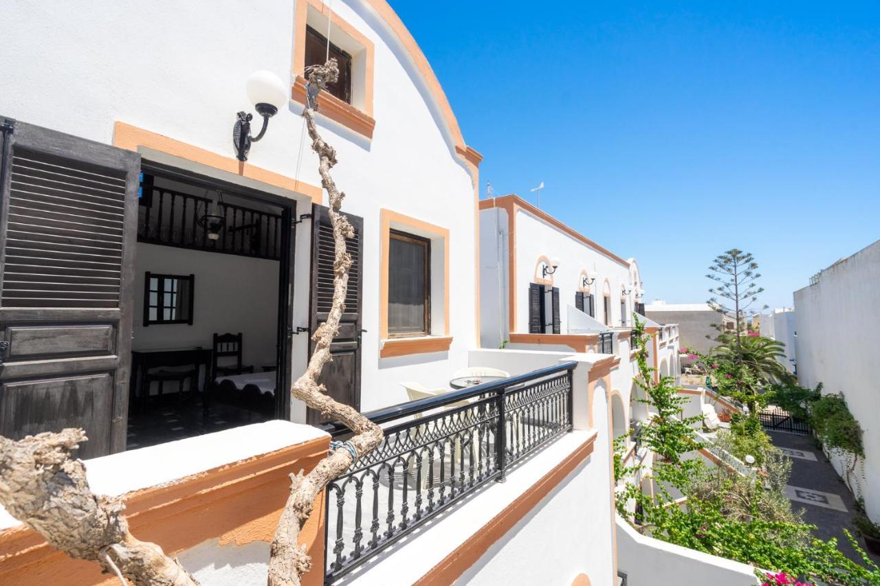 Kamári Hotel Koralli מראה חיצוני תמונה