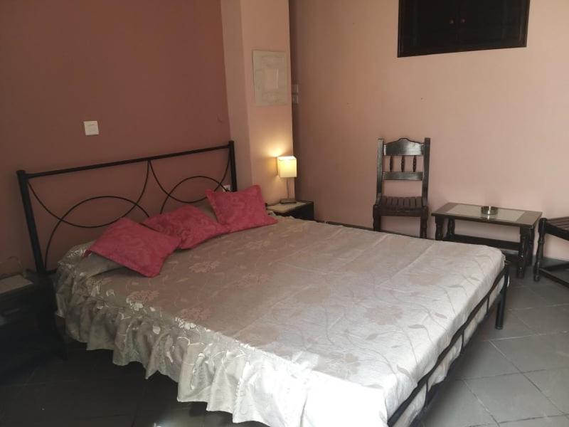 Kamári Hotel Koralli מראה חיצוני תמונה