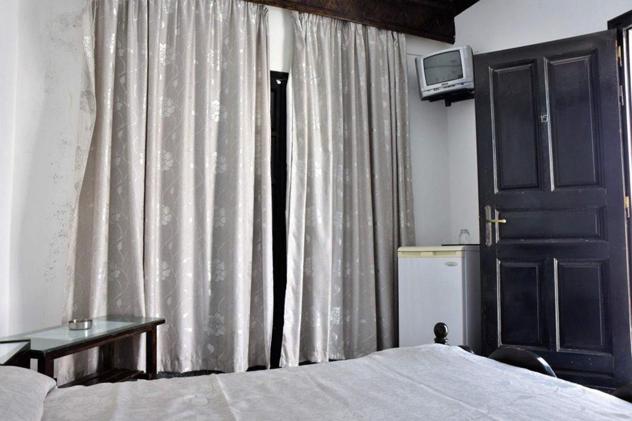 Kamári Hotel Koralli מראה חיצוני תמונה