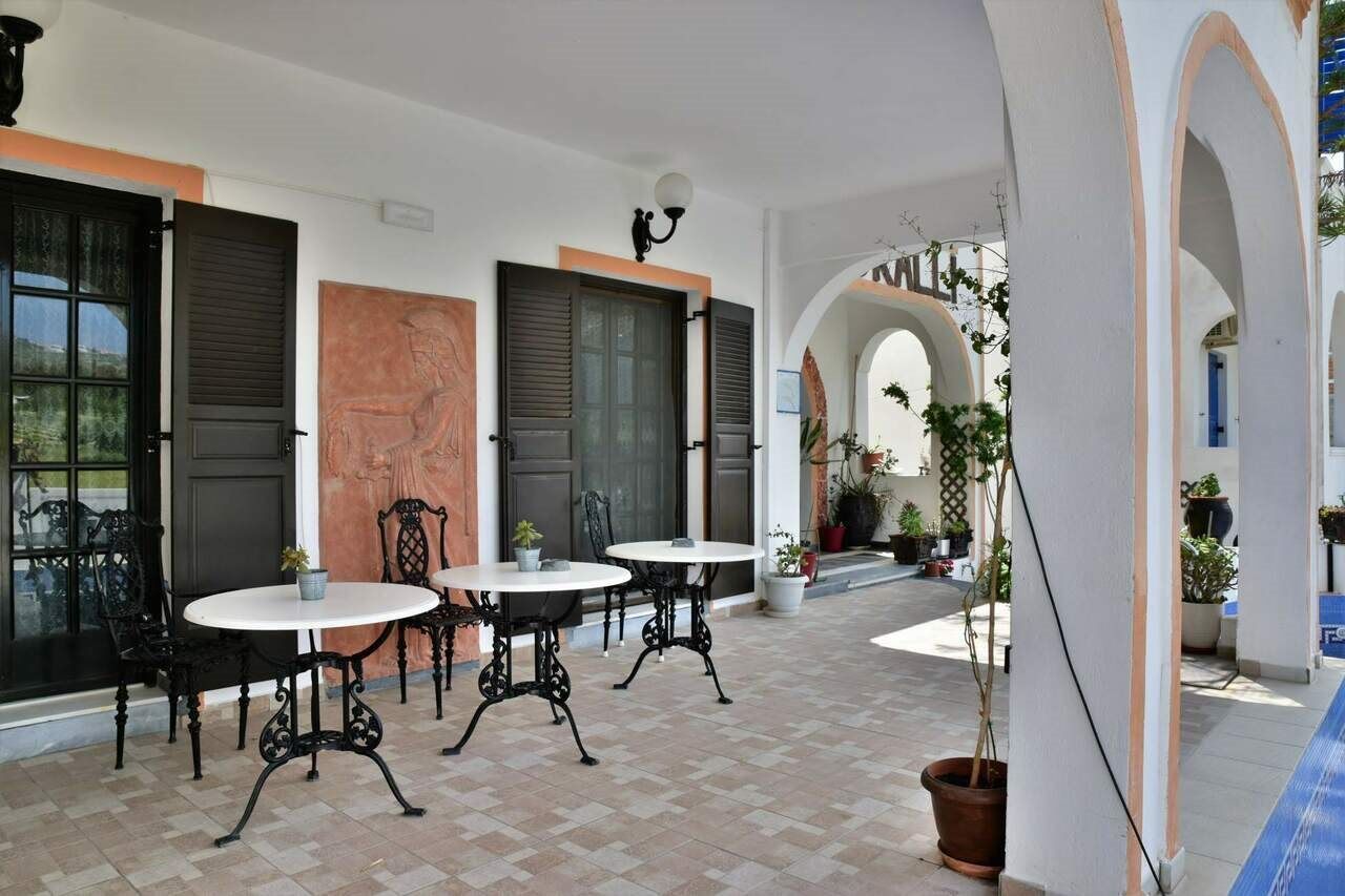 Kamári Hotel Koralli מראה חיצוני תמונה